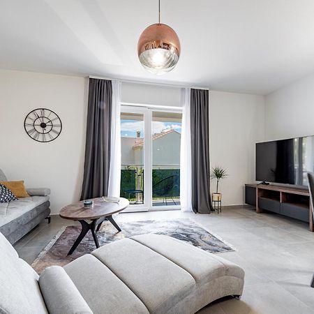 Villa Gold Residence 2 Млини Екстериор снимка